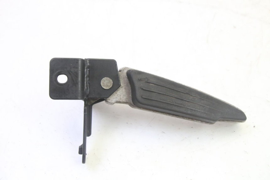 photo de RIGHT REAR FOOTREST PEUGEOT CITYSTAR 50 (2013 - 2017)