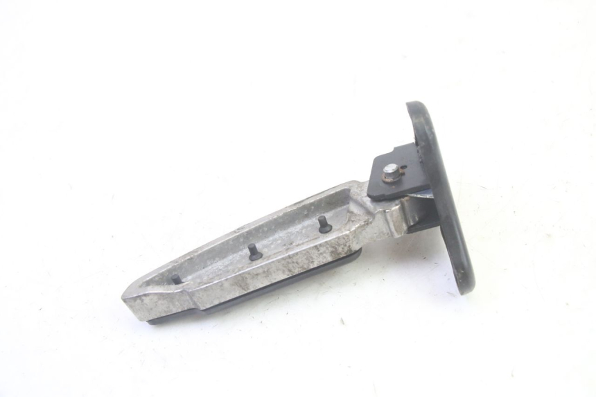 photo de RIGHT REAR FOOTREST PEUGEOT DJANGO 4T 50 (2014 - 2019) - Technical close-up