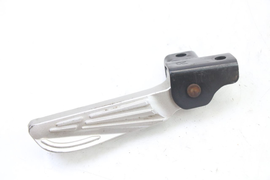 photo de REAR RIGHT FOOTREST SYM FIDDLE 3 III 125 (2014 - 2020)