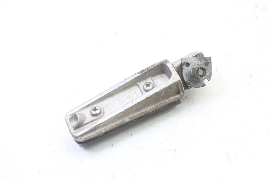 photo de REAR RIGHT FOOTREST YAMAHA FZ6 FAZER S2 600 (2007 - 2011)