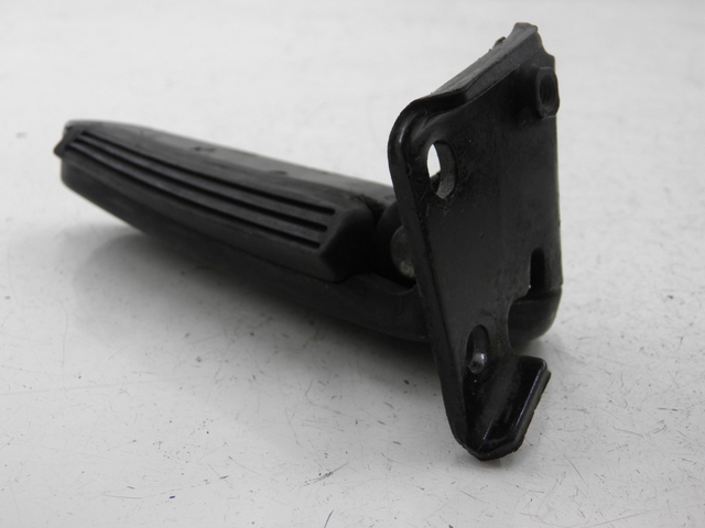 photo de REAR RIGHT FOOTREST GILERA RUNNER SP 50 (2009 - 2017)