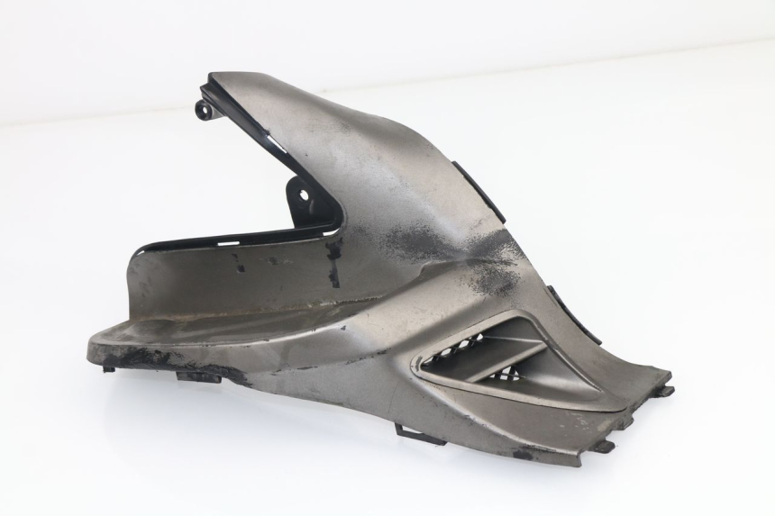 photo de REAR RIGHT FOOTREST KYMCO GRAND DINK 125 (2002 - 2007)