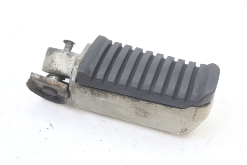 photo de REAR RIGHT FOOTREST KAWASAKI GTR 1000 (1994 - 2004)