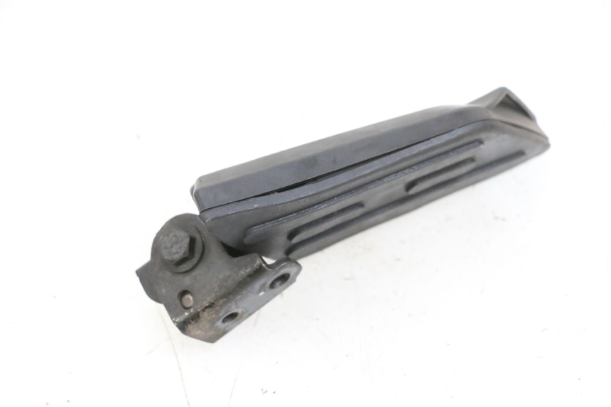 photo de RIGHT REAR FOOTREST PEUGEOT KISBEE 4T 50 (2010 - 2017)