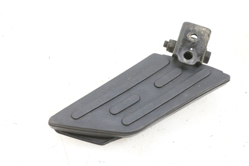 photo de RIGHT REAR FOOTREST PEUGEOT KISBEE 4T 50 (2010 - 2017)