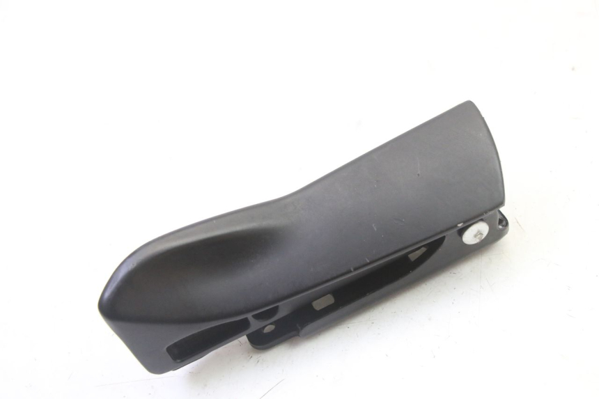 photo de REAR RIGHT FOOTREST PIAGGIO MP3 HPE 310 (2024 - 2025)