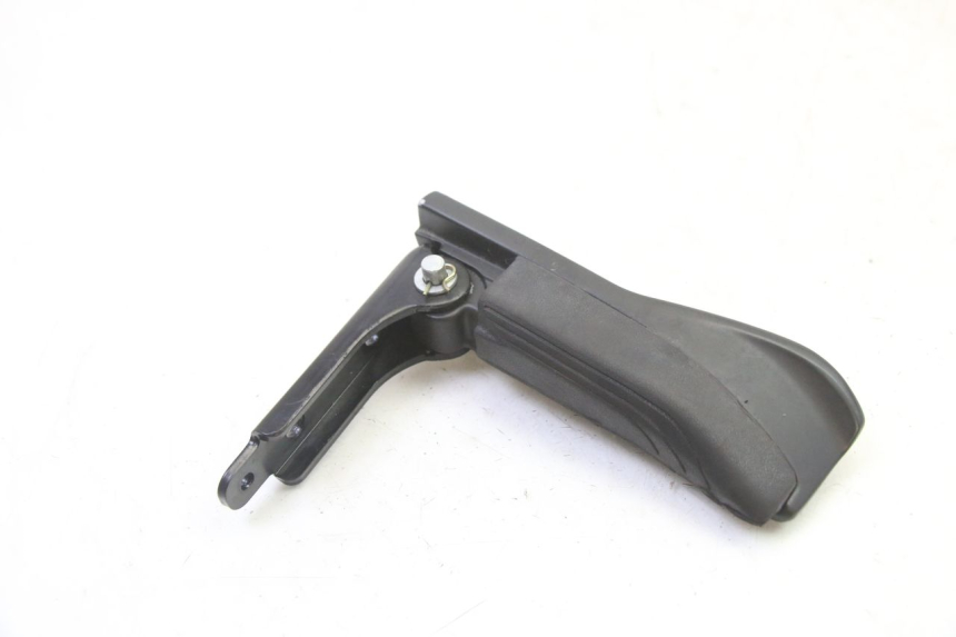 photo de REAR RIGHT FOOTREST PIAGGIO MP3 HPE 310 (2024 - 2025)