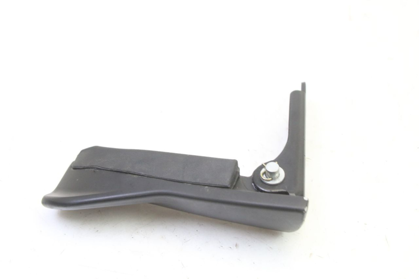 photo de REAR RIGHT FOOTREST PIAGGIO MP3 HPE 310 (2024 - 2025)
