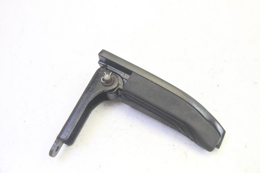 photo de REAR RIGHT FOOTREST PIAGGIO MP3 HPE 350 (2018 - 2020) - Main view