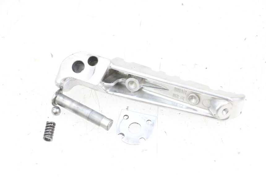 photo de REAR RIGHT FOOTREST YAMAHA MT-07 MT07 ABS 700 (2018 - 2020) - Zoom on usage condition