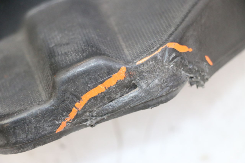 photo de REAR RIGHT FOOTREST PIAGGIO NEW TYPHOON 50 (2010 - 2017)