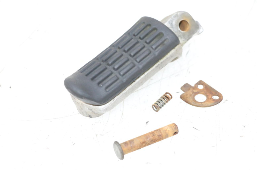 photo de REAR RIGHT FOOTREST HONDA NSR R 125 (1994 - 2003) - Main view