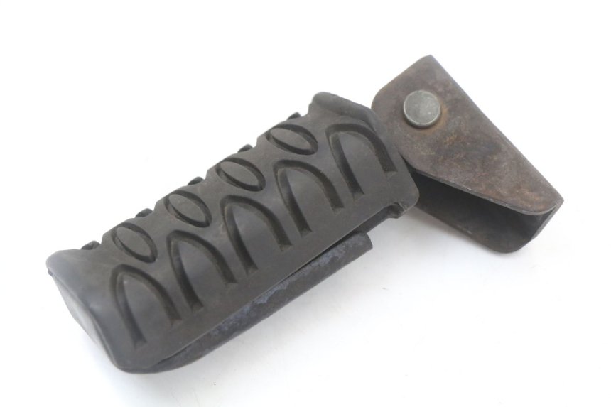 photo de REAR RIGHT FOOTREST ASTOR ORCAL 125 (2015 - 2017)