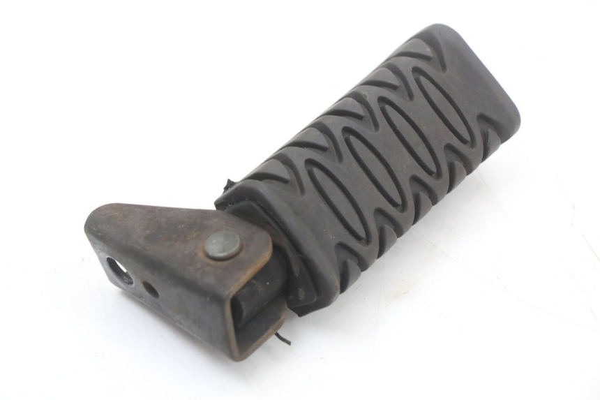 photo de REAR RIGHT FOOTREST ASTOR ORCAL 125 (2015 - 2017)