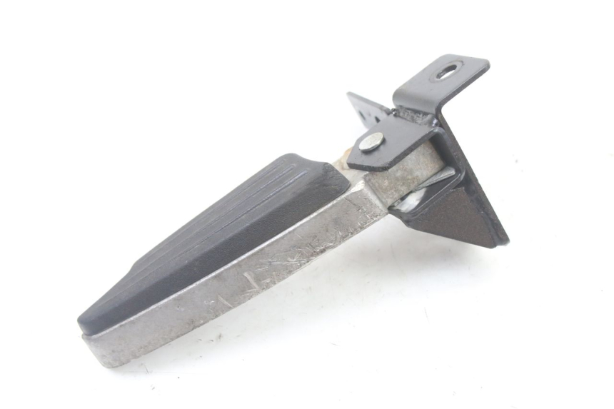 photo de REAR RIGHT FOOTREST PEUGEOT CITYSTAR 2T 50 (2018 - 2021)