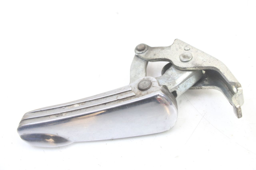 photo de RIGHT REAR FOOTREST PIAGGIO VESPA GRANTURISMO 125 (2003 - 2007)