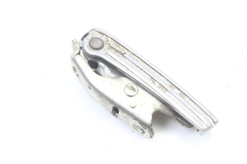 photo de RIGHT REAR FOOTREST PIAGGIO VESPA GRANTURISMO 125 (2003 - 2007)