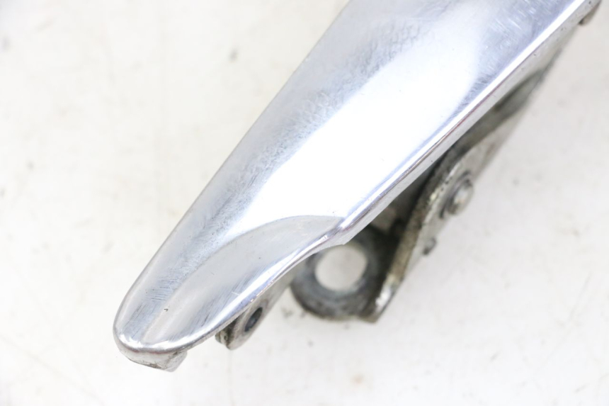 photo de REAR RIGHT FOOTREST PIAGGIO VESPA GRANTURISMO 200 (2004 - 2005)