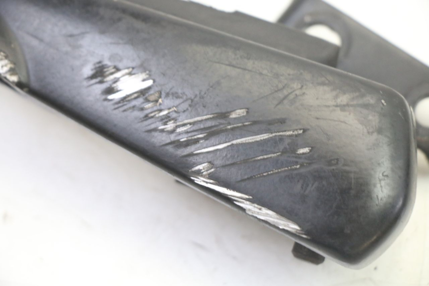 photo de REAR RIGHT FOOTREST GILERA RUNNER SP 50 (2006 - 2008)