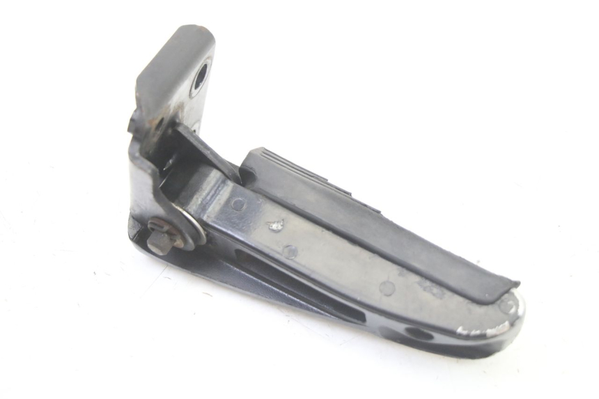 photo de REAR RIGHT FOOTREST GILERA RUNNER SP 50 (2006 - 2008)