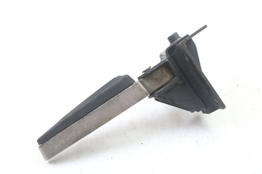 photo de REAR RIGHT FOOTREST PEUGEOT SATELIS 125 (2013 - 2018)