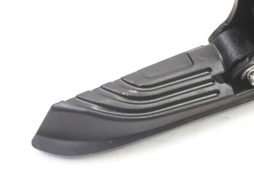 photo de REAR RIGHT FOOTREST APRILIA SXR 50 (2021 - 2023)
