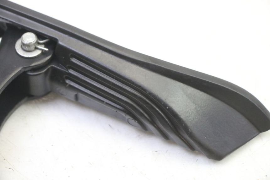 photo de REAR RIGHT FOOTREST APRILIA SXR 50 (2021 - 2023)