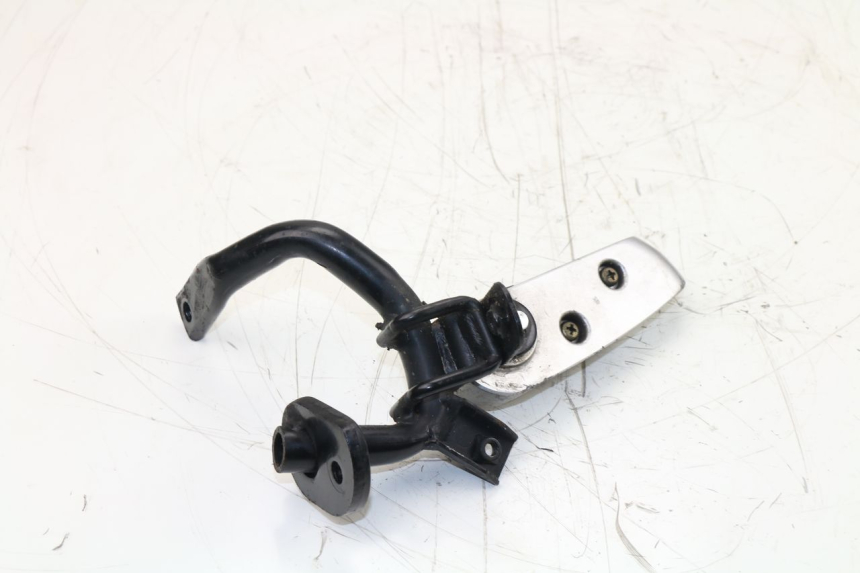 photo de REAR RIGHT FOOTREST SYM GTS 125 (2005 - 2008)