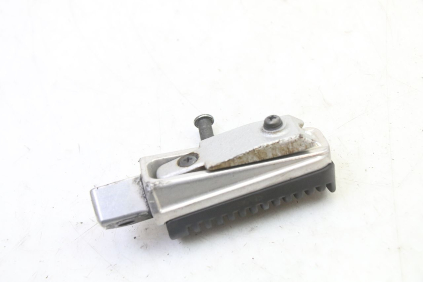 photo de REAR RIGHT FOOTREST YAMAHA XJ6 ABS 600 (2008 - 2016)