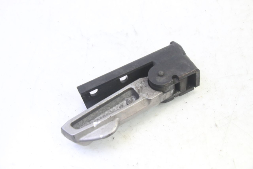 photo de REAR LEFT FOOTREST QUADRO 4 4D 350 (2015 - 2018)