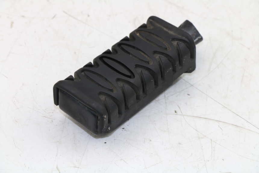 photo de REAR LEFT FOOTREST ASTOR ORCAL 125 (2015 - 2017)