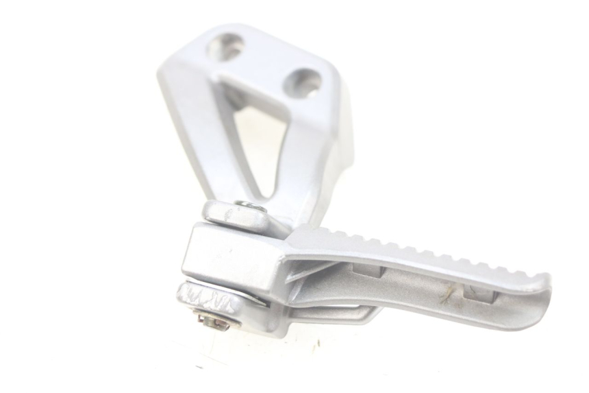 photo de REAR LEFT FOOTREST ORCAL CAVARO 4T 50 (2019 - 2023)