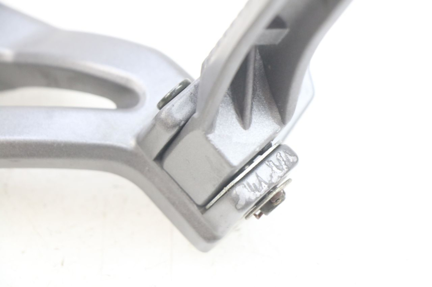 photo de REAR LEFT FOOTREST ORCAL CAVARO 4T 50 (2019 - 2023)