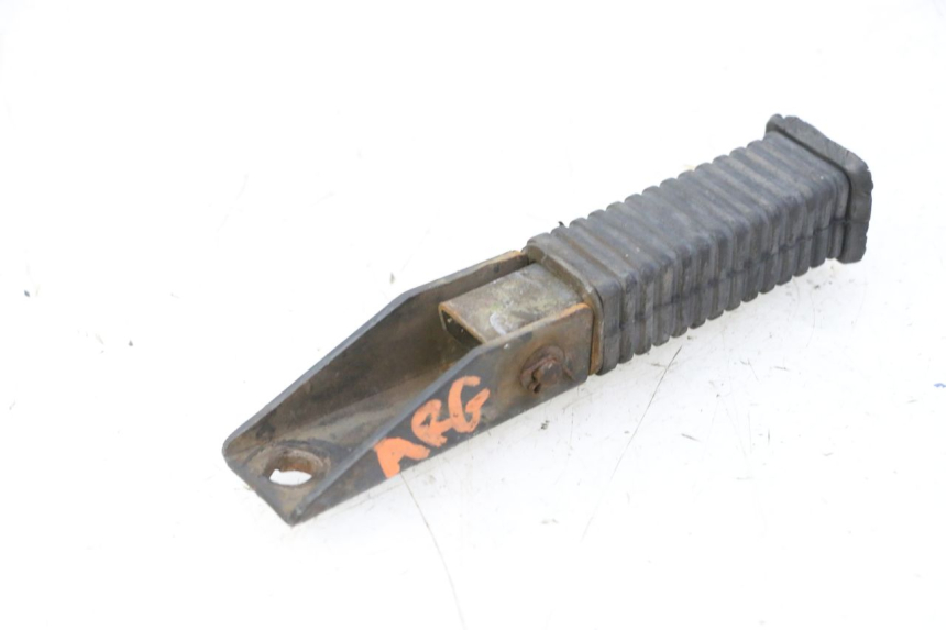 photo de REAR LEFT FOOTREST SKYTEAM DAX REPLICA 110 (2005 - 2015)