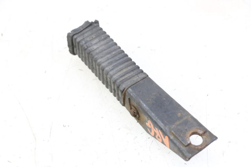 photo de REAR LEFT FOOTREST SKYTEAM DAX REPLICA 110 (2005 - 2015)