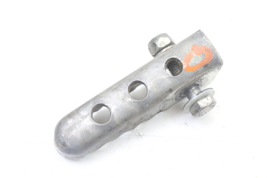 photo de REAR LEFT FOOTREST DERBI SENDA SM DRD X-TREME 50 (2011 - 2017)