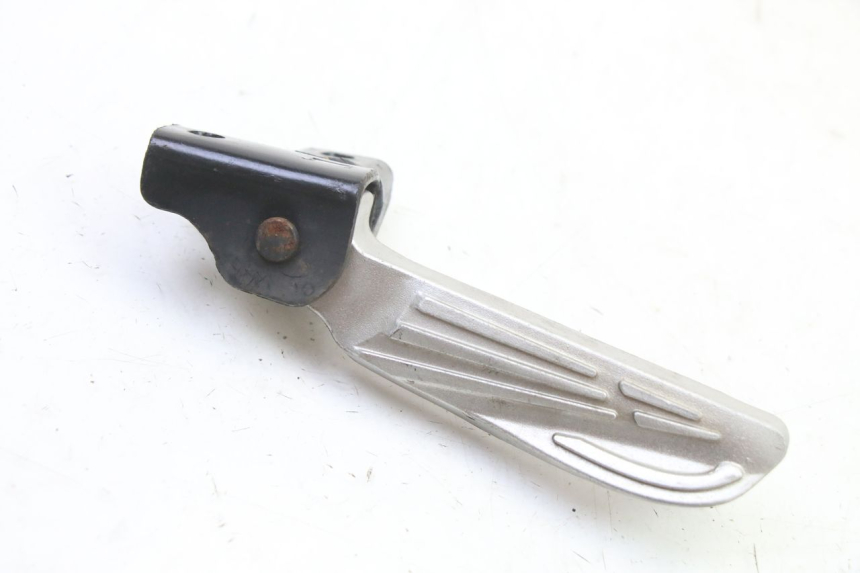 photo de REAR LEFT FOOTREST SYM FIDDLE 3 III 50 (2014 - 2020)