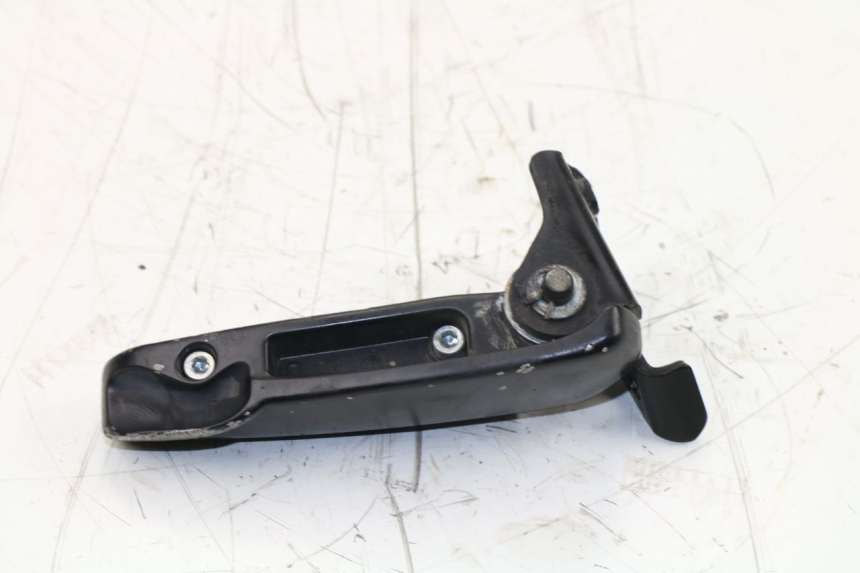 photo de REAR LEFT FOOTREST GILERA RUNNER SP 50 (2009 - 2017)