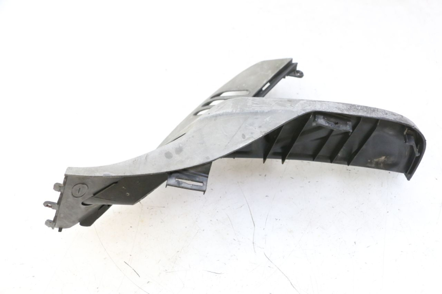 photo de REAR LEFT FOOTREST KYMCO GRAND DINK 125 (2008 - 2014)