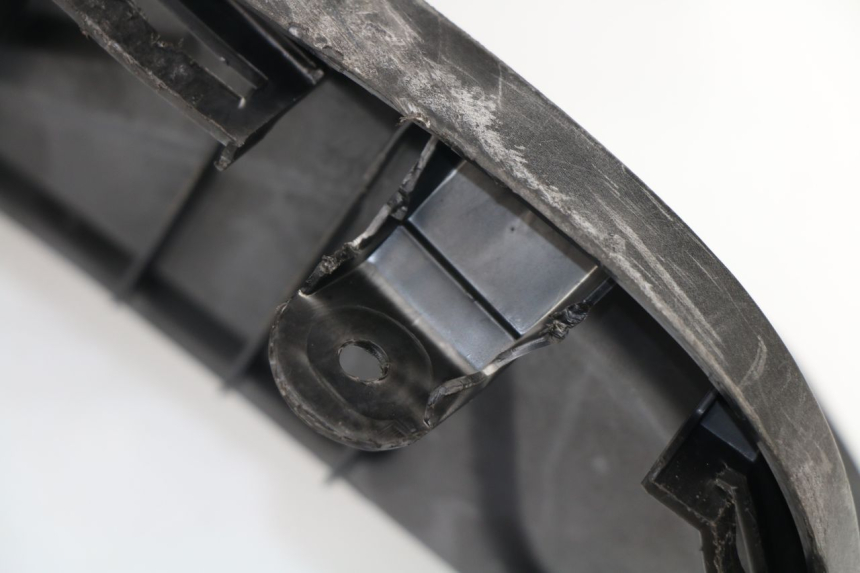 photo de REAR LEFT FOOTREST KYMCO GRAND DINK 125 (2008 - 2014)