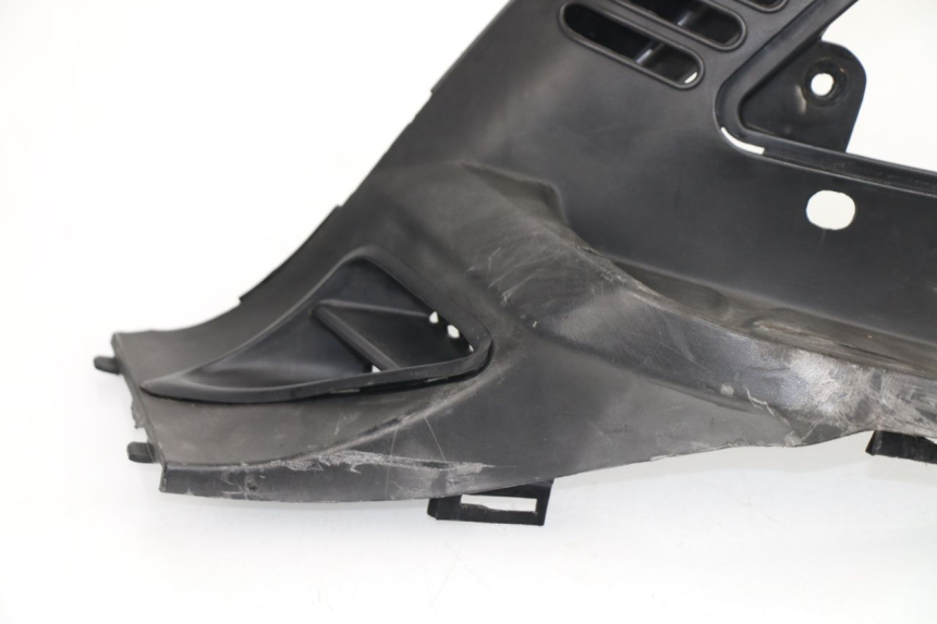 photo de REAR LEFT FOOTREST KYMCO GRAND DINK 125 (2008 - 2014)