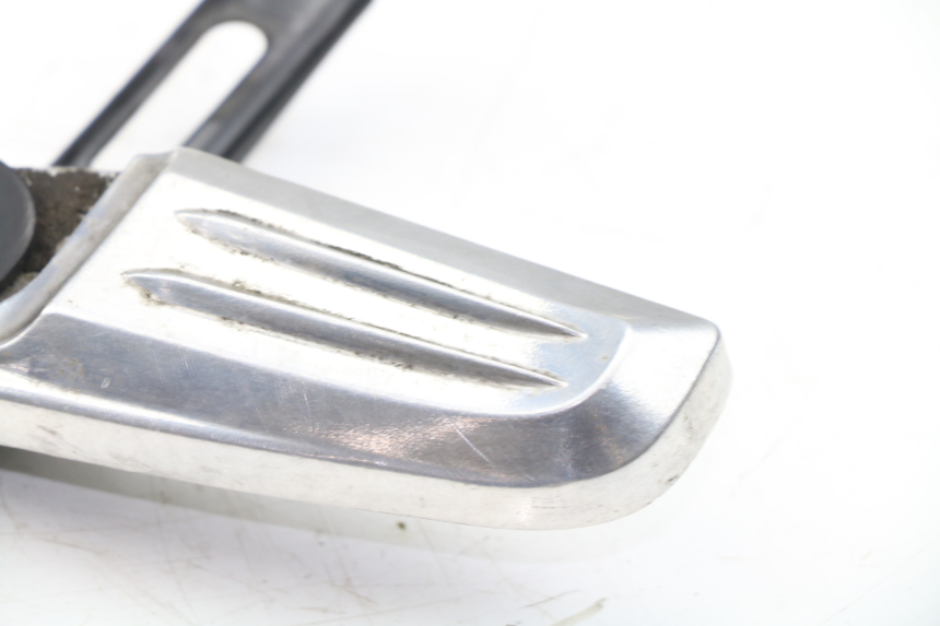 photo de REAR LEFT FOOTREST HONDA PCX (JF47) 125 (2012 - 2013)