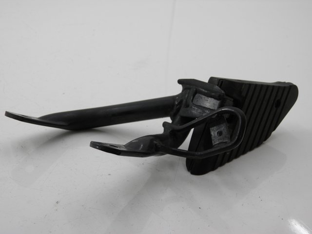 photo de REAR LEFT FOOTREST HONDA SH 125 (2001 - 2003)