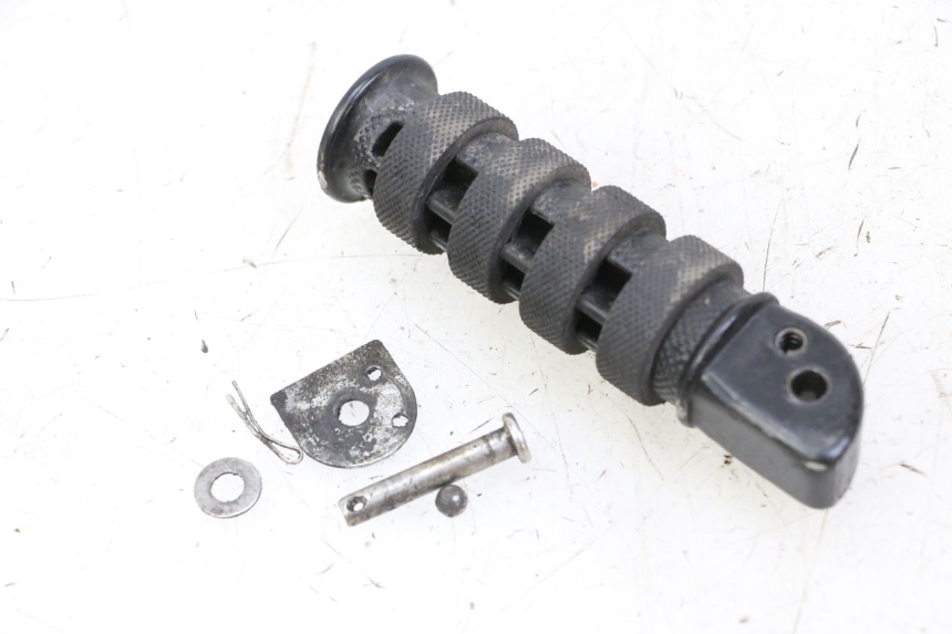 photo de REAR LEFT FOOTREST KEEWAY K-LIGHT KLIGHT 125 (2018 - 2025)