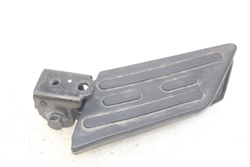 photo de LEFT REAR FOOTREST PEUGEOT KISBEE 4T 50 (2018 - 2022)