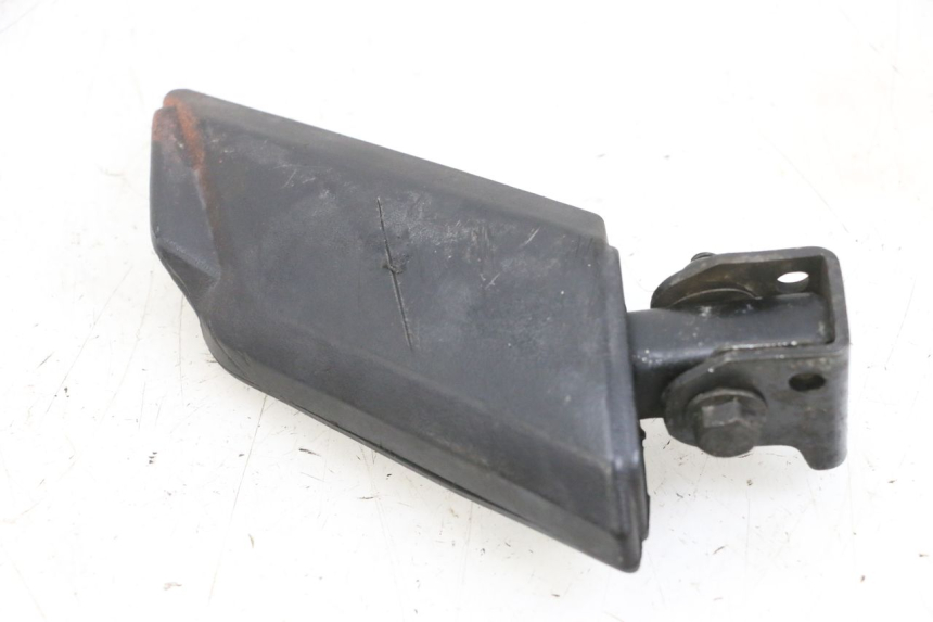 photo de LEFT REAR FOOTREST PEUGEOT KISBEE 4T 50 (2010 - 2017)