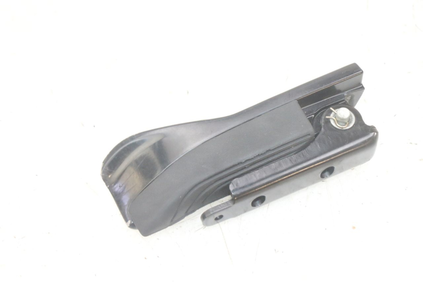 photo de REAR LEFT FOOTREST PIAGGIO MP3 HPE 300 (2019 - 2026) - Technical close-up