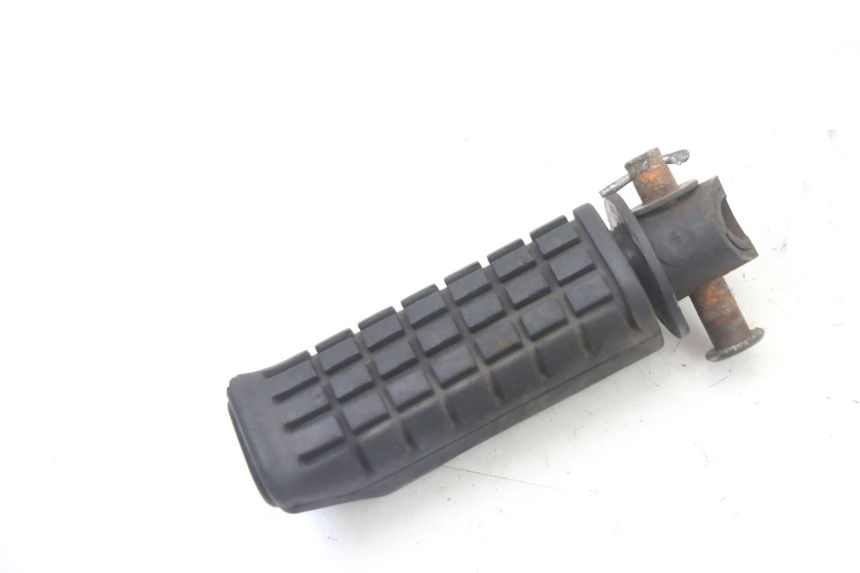 photo de REAR LEFT FOOTREST HONDA NTV DEAUVILLE ABS 700 (2007 - 2016)