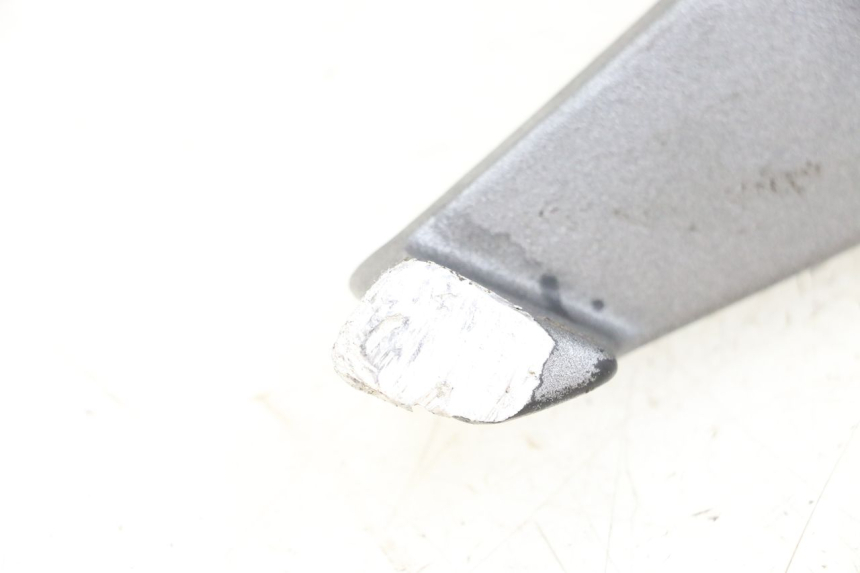 photo de REAR LEFT FOOTREST PEUGEOT GEOPOLIS RS 125 (2007 - 2009)