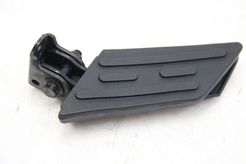 photo de LEFT REAR FOOTREST PEUGEOT KISBEE 2T 50 (2018 - 2022)